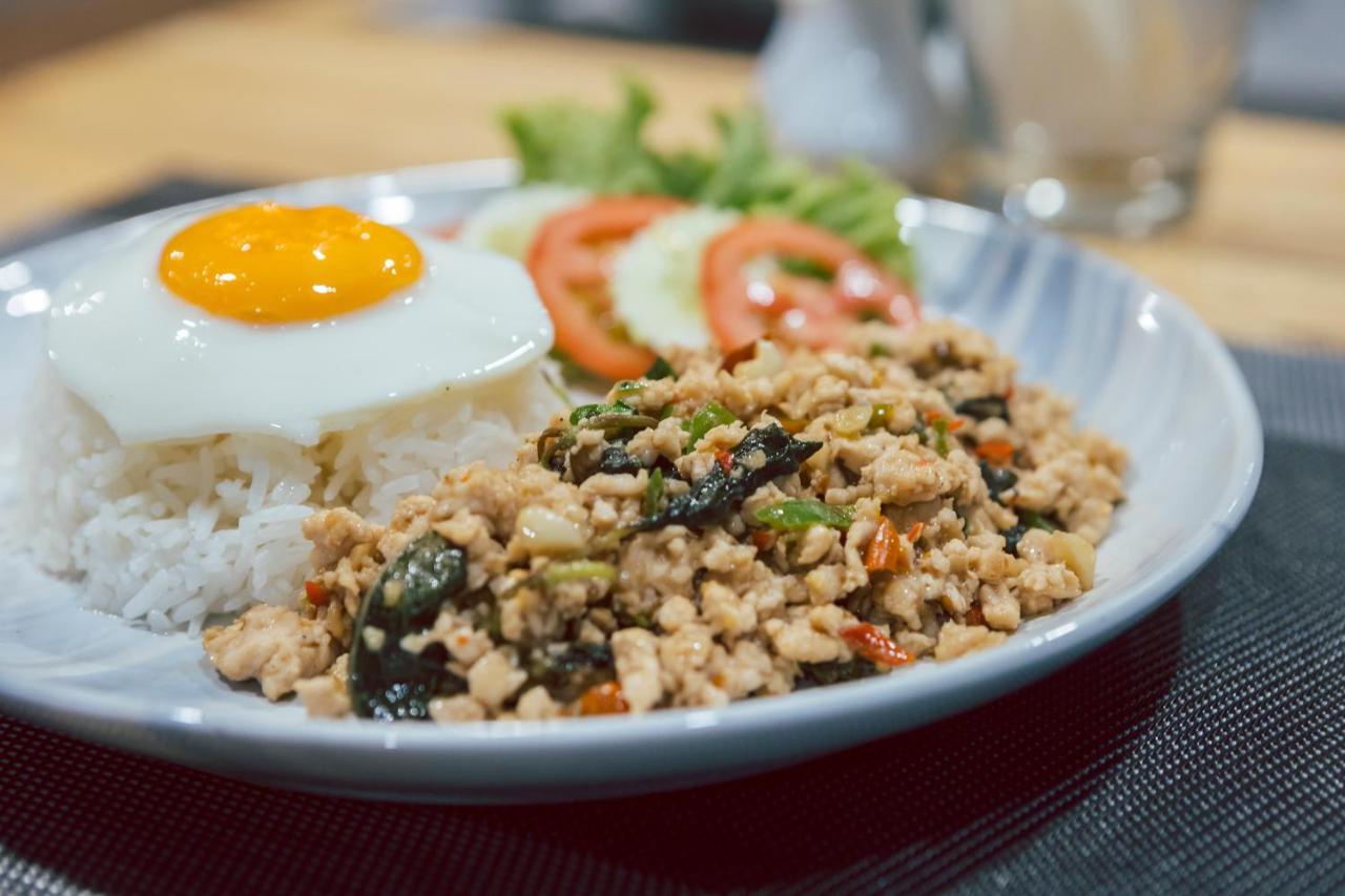 Отель Kana Triple L Phuket普吉岛卡娜3l酒店 Patong